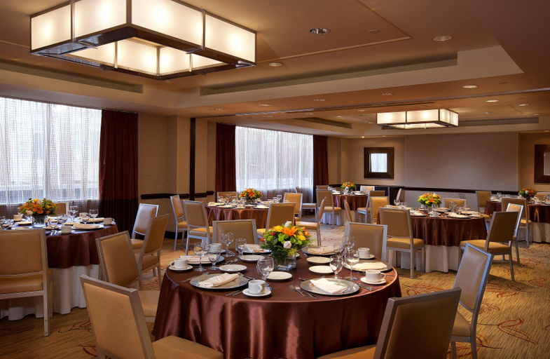 Food & Drinks 5, Embassy Suites by Hilton Washington DC Chevy Chase, Washington D.C.