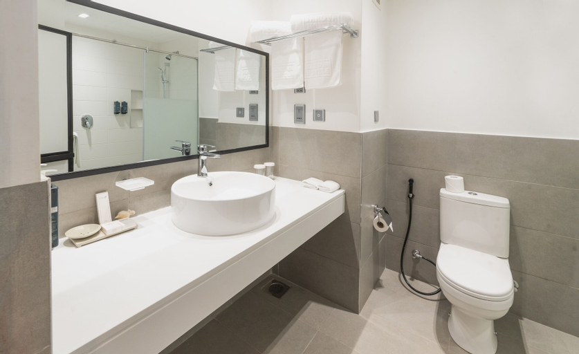 Bathroom 5