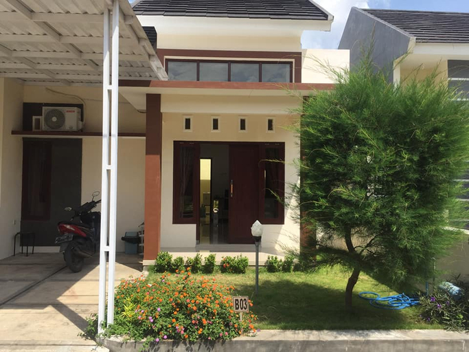 Exterior & Views 1, Chloe Homestay Banyuwangi, Banyuwangi