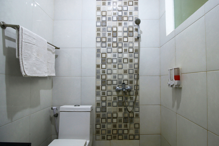 Bathroom 4, Arotel BSD, South Tangerang