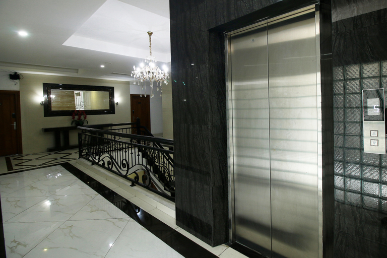 Others 5, Arotel BSD, South Tangerang