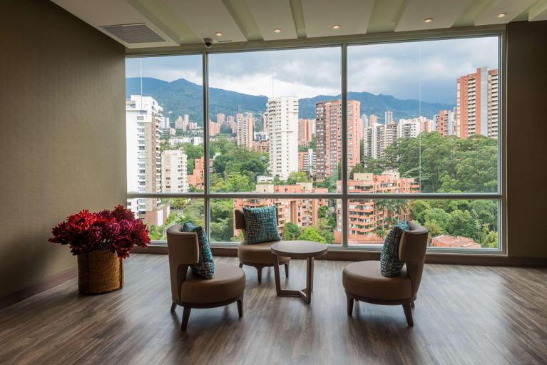 Public Area 4, Hampton by Hilton Medellin, Medellín