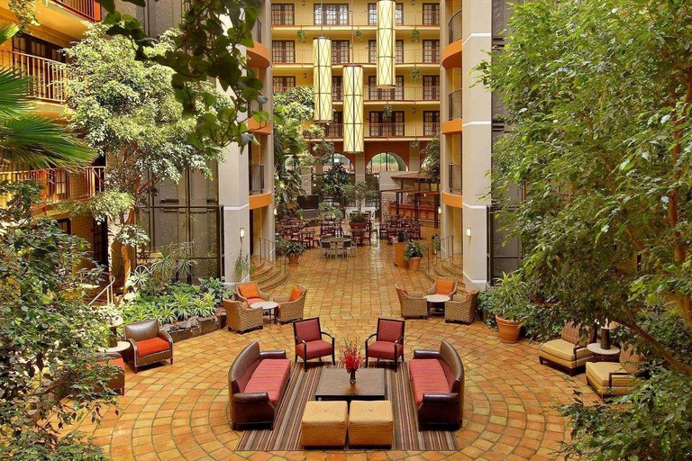Public Area 2, Aksarben Suites, A Trademark Collection Hotel, Douglas