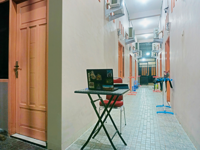 Public Area 2, OYO 90111 Almeerah Homestay Syariah, Makassar
