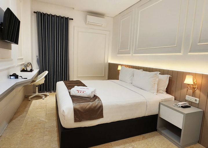 Bedroom 3, King Royal Hotel, Brebes