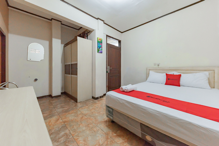 Bedroom 3, RedDoorz near Cikole Lembang, Bandung