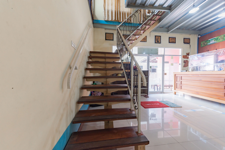 Public Area 8