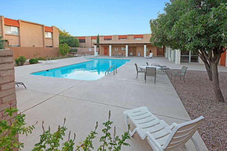 Sport & Beauty 5, Sitting Pretty 2 BR by Casago, Pima