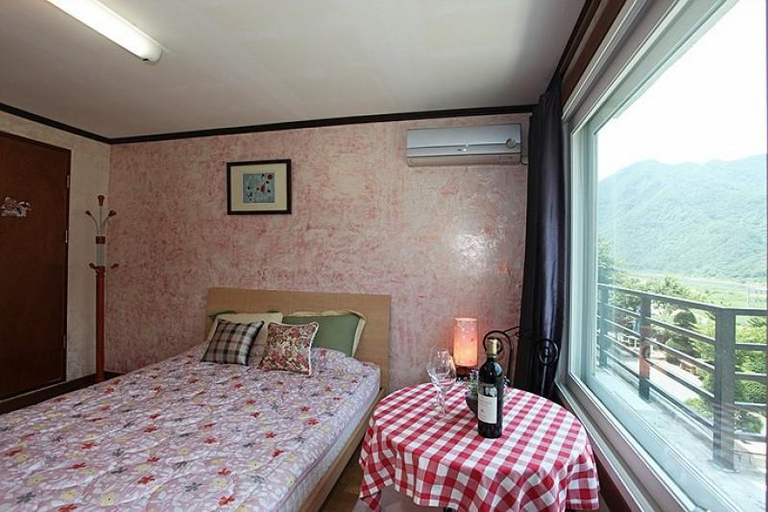 Bedroom 3, Danyang Fragrant Tree Pension, Danyang