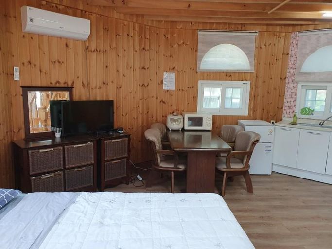 Bedroom 3, Inje Bawisol Pension, Inje