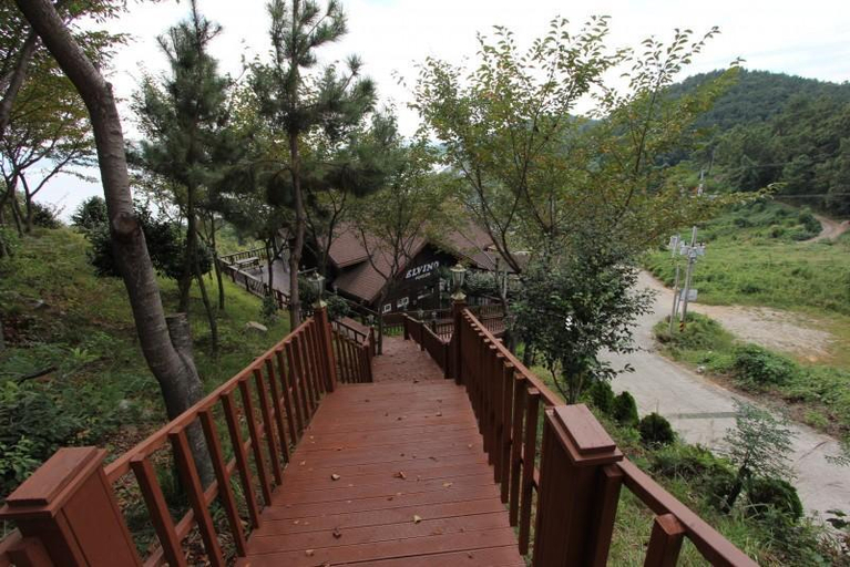 Others 3, Yeosu Elvino Pension, Yeosu