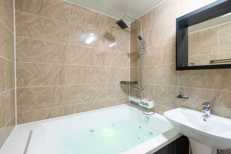 Bathroom, Hongcheon Dream One Pool Villa, Hongcheon