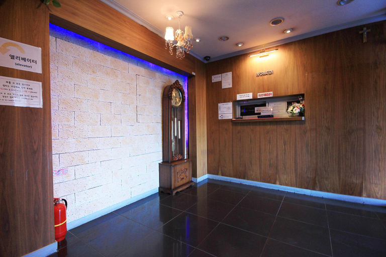 Public Area 4, Daegu Station Bali, Buk