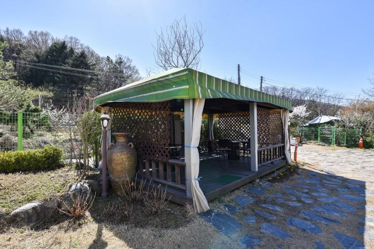 Others 2, Yongin Evergreen Pension, Yongin