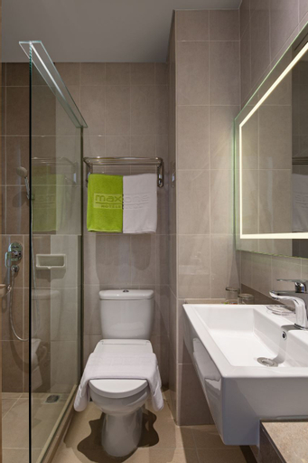 Bathroom 4