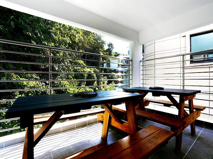Others 2, Tongyeong Cobalt Blue pension, Tongyeong