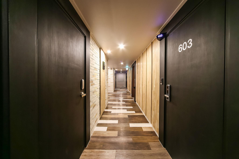 Others 5, Changwon Yonghodong Max, Changwon