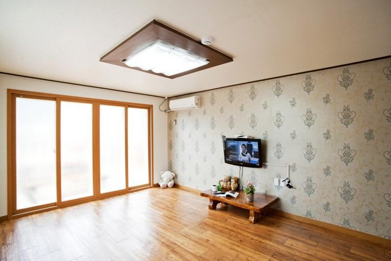 Others 2, Miryang Cheonglim Pension, Miryang