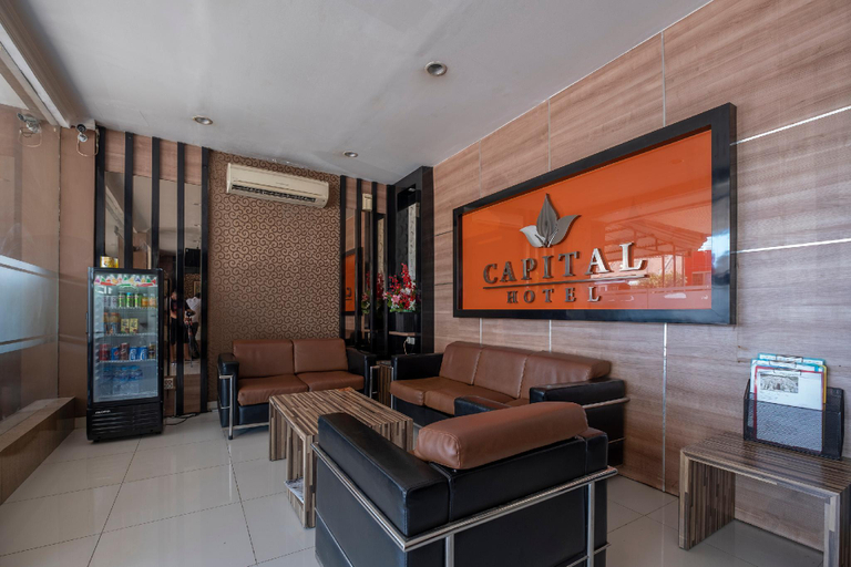 Public Area 2, OYO 1560 Capital Hotel, Makassar