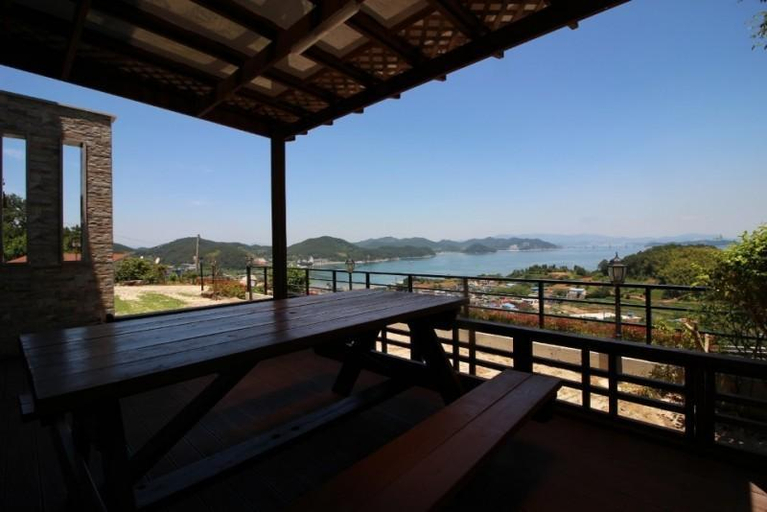 Others 3, Geojedo Maemiseong Sky Garden Pension, Geoje
