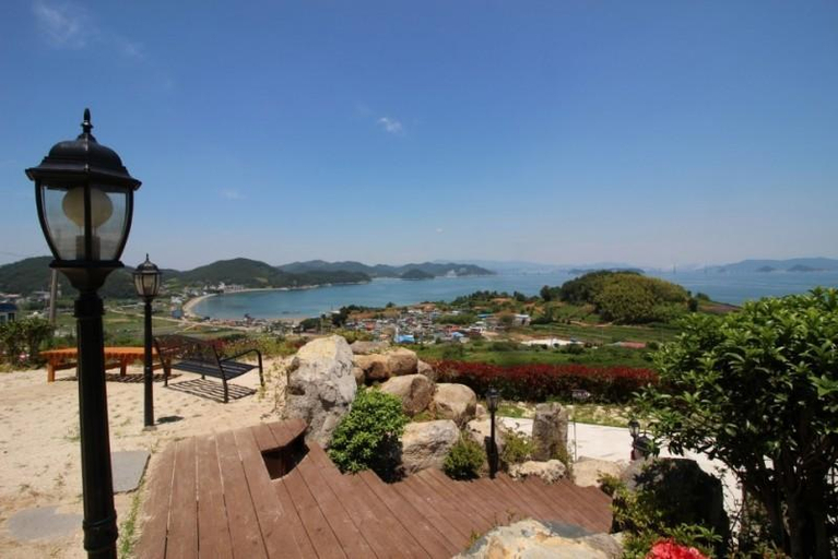 Others 4, Geojedo Maemiseong Sky Garden Pension, Geoje