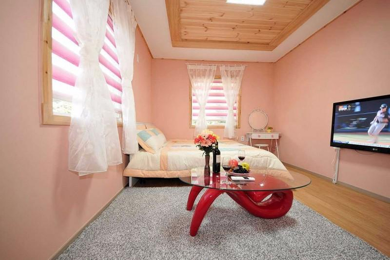 Others 5, Gwangyang Four Seasons Story Pension, Gwangyang