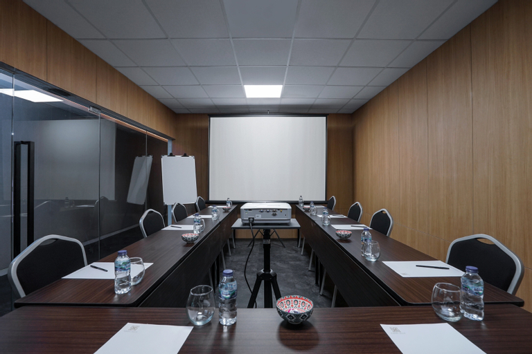 Business Facilities 21