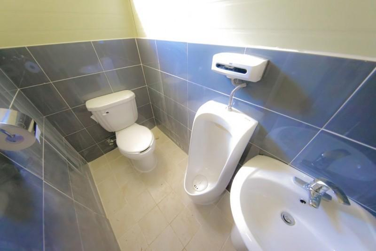 Bathroom, Yesan Sanmaru Pension, Yesan
