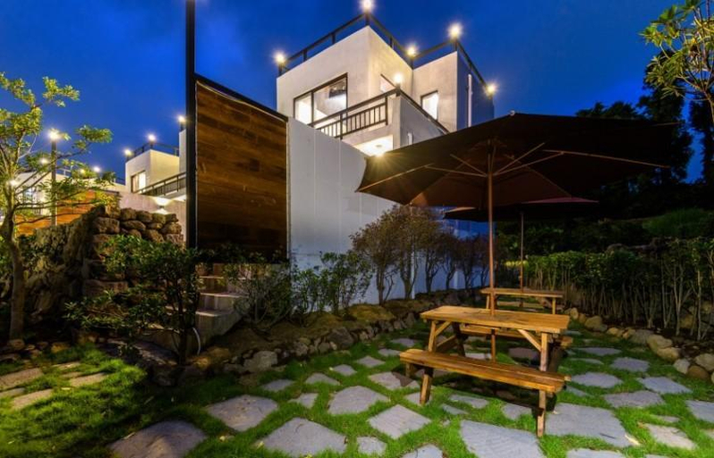 Exterior & Views, Seogwipo Who House Pool Villa, Seogwipo