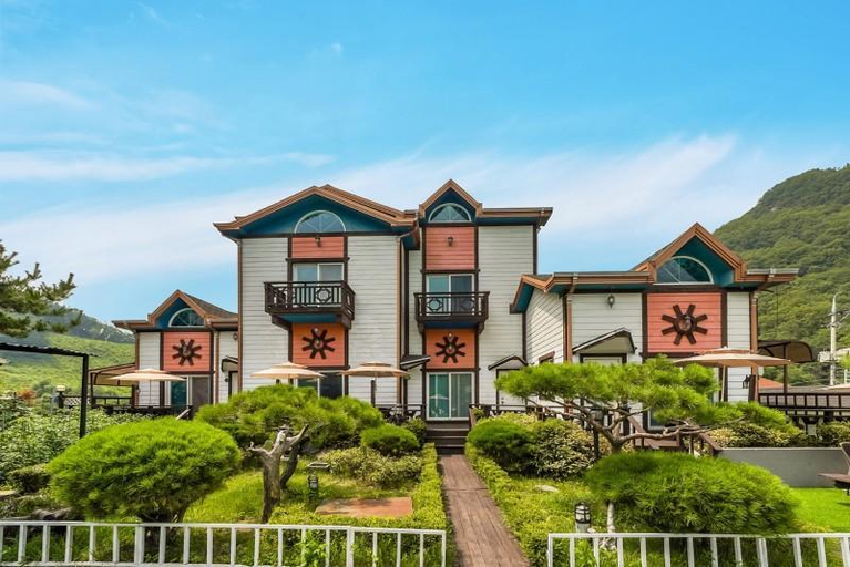 Exterior & Views 1, Gapyeong Ola Pension (Gapyeong Station), Gapyeong