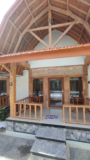 Others 4, Kristal Garden, Lombok