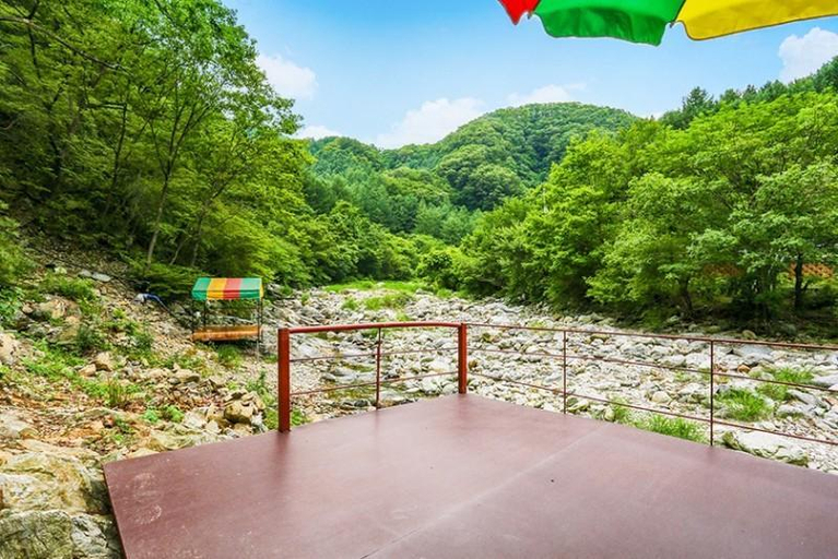 Others 5, Gapyeong Eden Pension, Pocheon