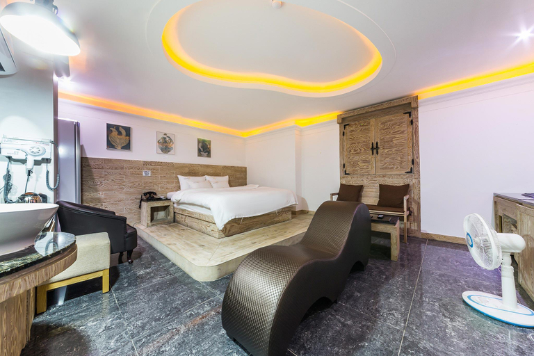 Others 4, Bucheon Hotel CT, Gyeyang