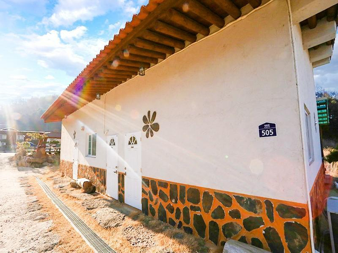 Exterior & Views 3, Pocheon Bidulginang Hwangto Pension, Pocheon