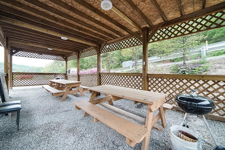 Others 3, Yeoju Midmi Pension, Yeoju