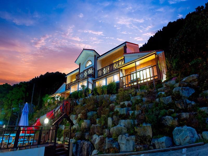 Others 4, Geojedo Yujahyanggi Pension, Geoje