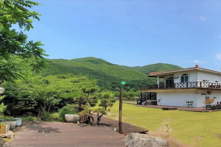 Exterior & Views, Yangsan (Baenaegol) Beckham Pension, Miryang