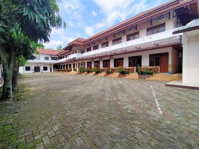Exterior & Views 2, Grand Mutiara Hotel Puncak, Bogor