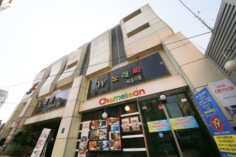 Exterior view 3, Yongin Chameleon, Yongin
