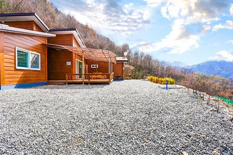Exterior & Views 1, Hoengseong Mokkoji Pension, Hoengseong