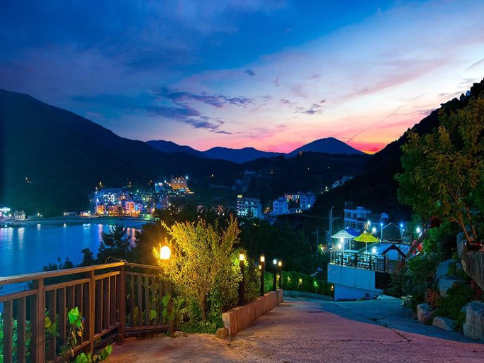Others 2, Geojedo Yujahyanggi Pension, Geoje