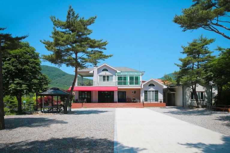 Exterior & Views 1, Gapyeong Primavera Pension, Gapyeong