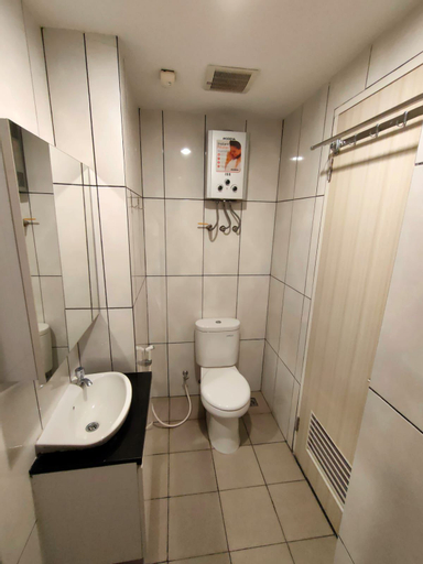 Bedroom 3, GRAND KAMALA LAGOON ROOM NETFLIX, Bekasi