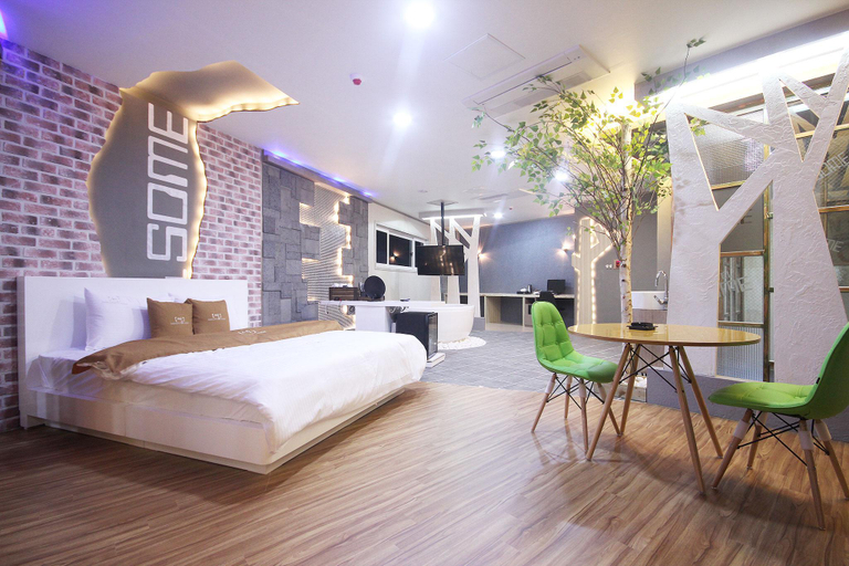 Bedroom 2, Yeongcheon SOME Self check-in Motel, Yeongcheon