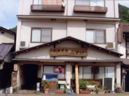 Others 3, Minshuku Miyake, Tsuwano