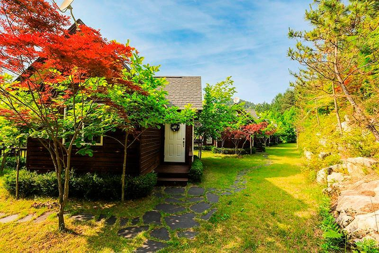 Exterior & Views 1, Muju Bandi Pension, Jinan