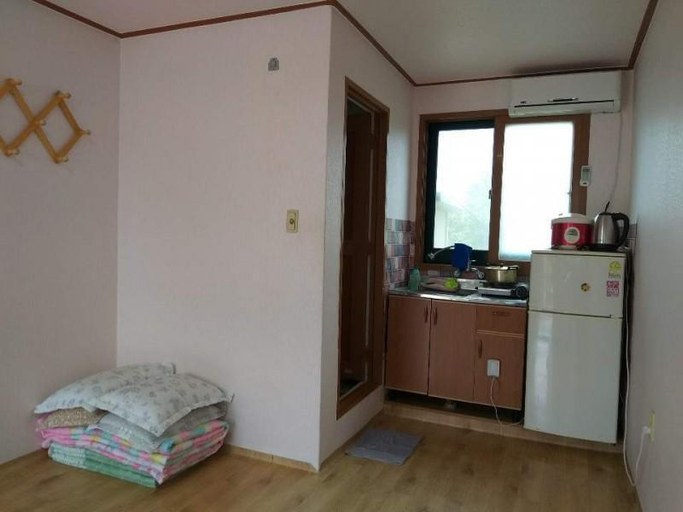Others 1, Goseong Hoon Pension, Goseong
