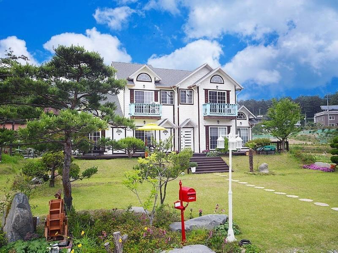 Exterior & Views 1, Gangneung Starlight Sonata Pension, Gangneung