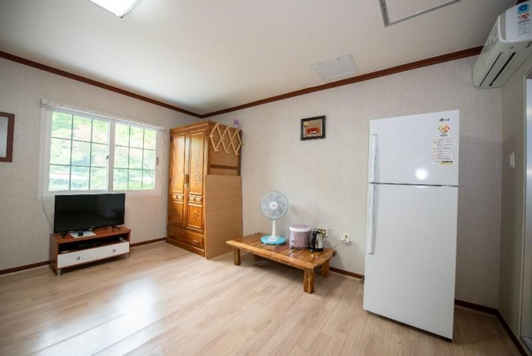 Others 2, Gwangyang Polaris Pension, Gwangyang