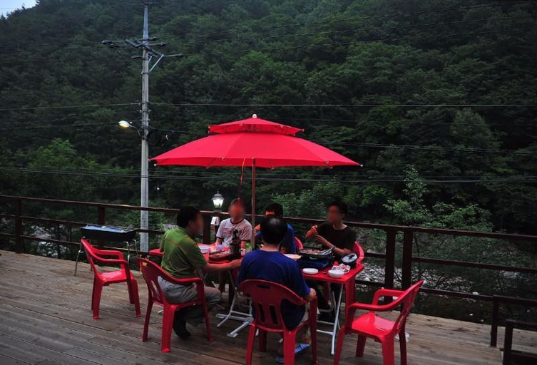 Others 2, Yangyang Beopsusanjang Pension, Yangyang